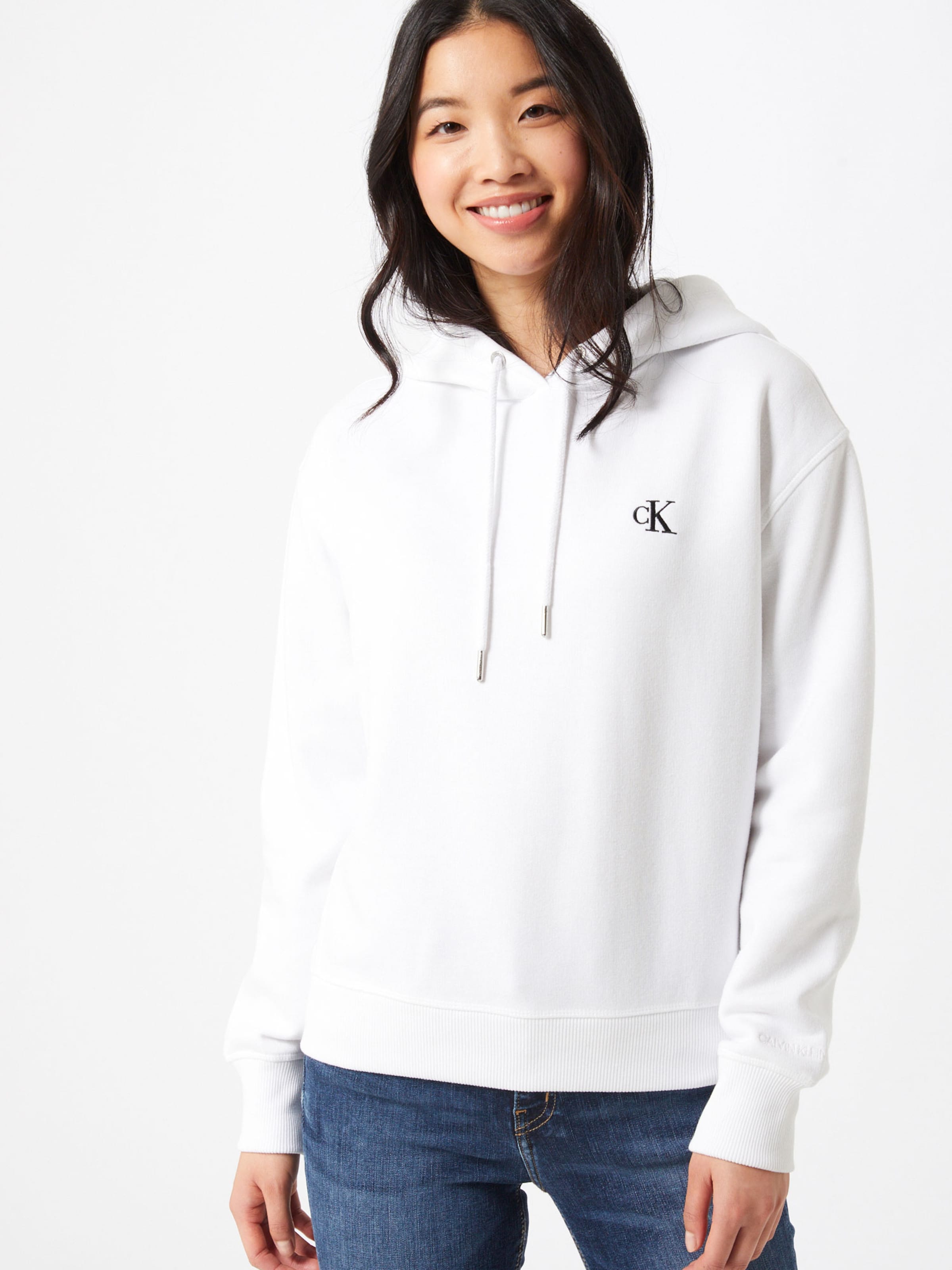 Calvin Klein Jeans Sweatshirt in White ABOUT YOU