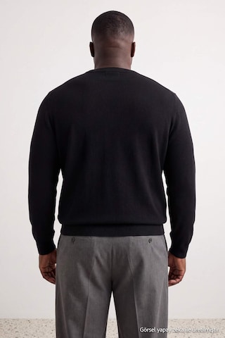 Pullover di Trendyol Curve in nero