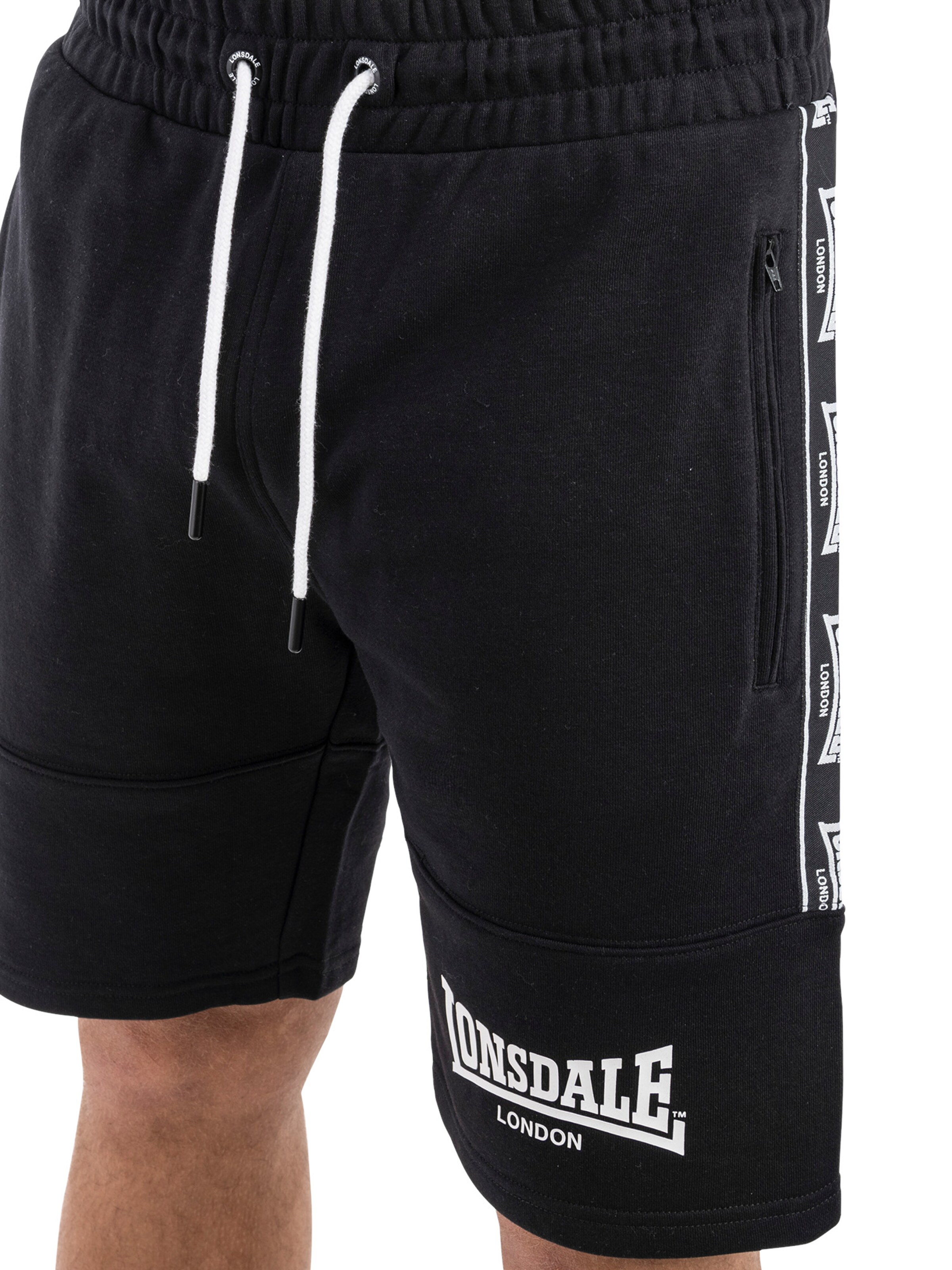 LONSDALE Regular Byxa 'Scarvell' i svart