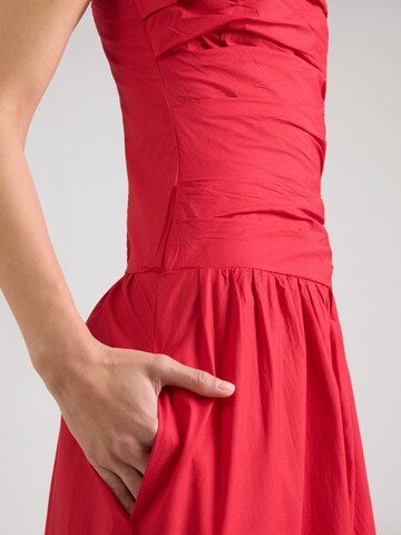 raudona GAP Suknelė