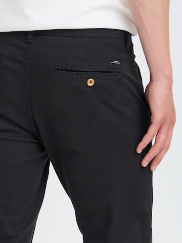 Coupe slim Pantalon chino 'Natan' BLEND en noir