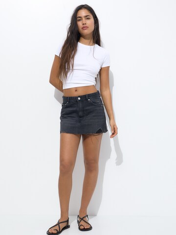 Pull&Bear Krilo | črna barva