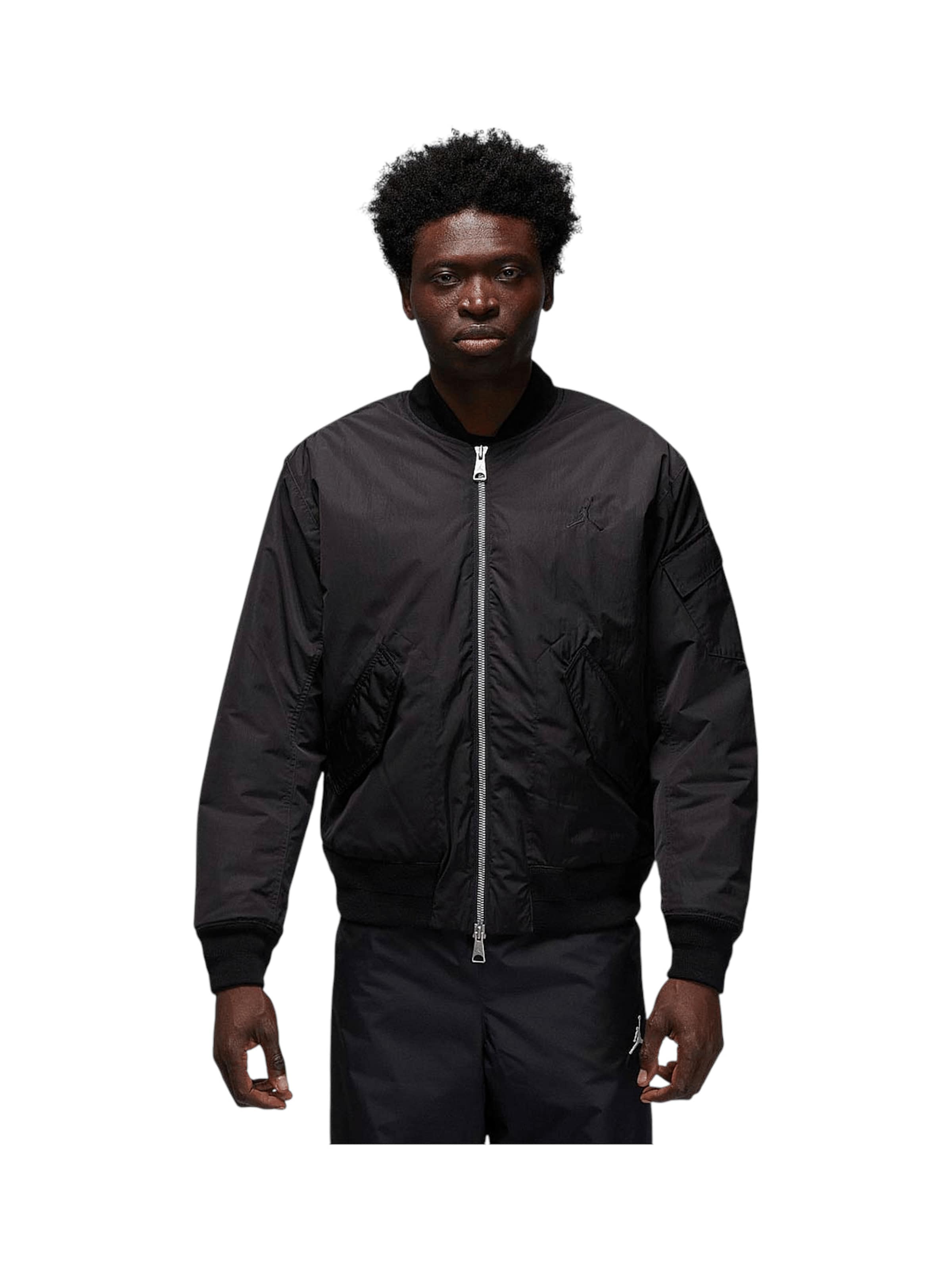 Jordan Sportjacke in Schwarz: Vorderseite