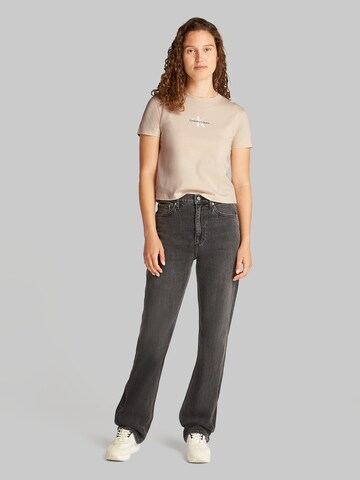 T-shirt Calvin Klein Jeans en beige