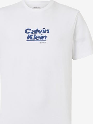 Calvin Klein Jeans T-shirt '30S' i vit: framsida