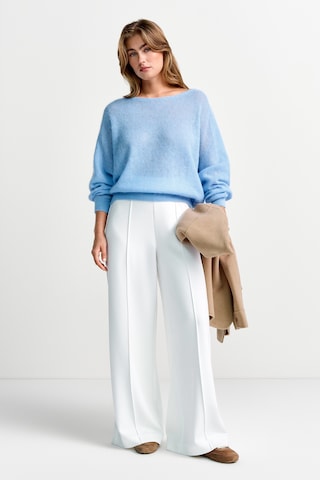 Rich & Royal Sweater in Blue