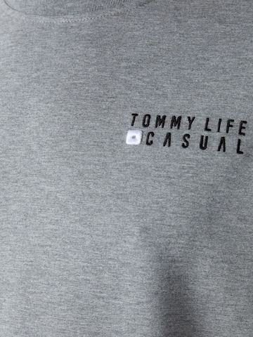 Tommy Life - Fato de jogging em cinzento