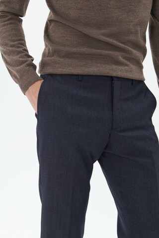 Regular Pantalon chino 'Las' Matinique en bleu