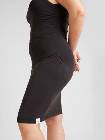 Abito di Calvin Klein Jeans Curve in nero