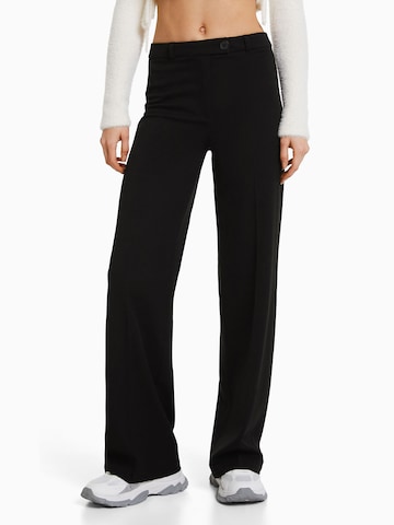 Bershka Wide leg Pantalon in Zwart: voorkant