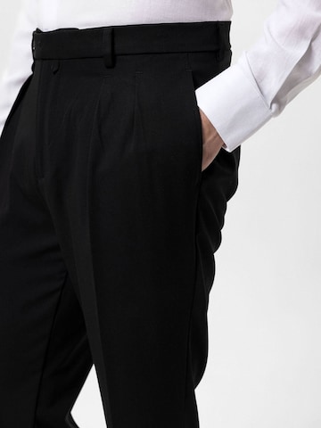 Antioch Normalny krój Spodnie w kolorze czarny