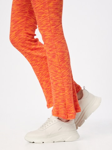 Flared Pantaloni 'Space' di NLY by Nelly in rosso