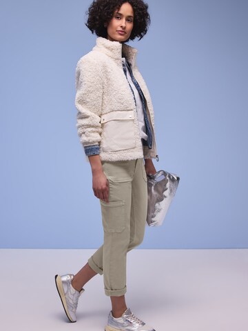 STREET ONE Конический (Tapered) Джинсы 'Charlie' в Бежевый