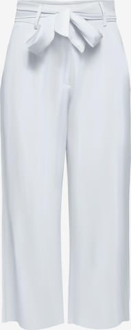 ONLY Pleat-Front Pants 'Caro' in White: front