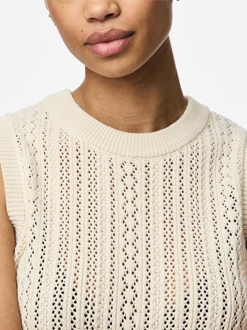 Pull-over 'PCNuka' PIECES en beige