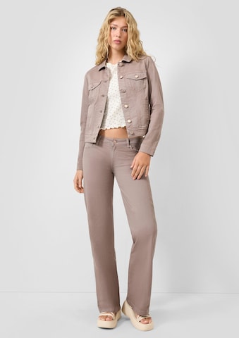 QS Tussenjas in Bruin