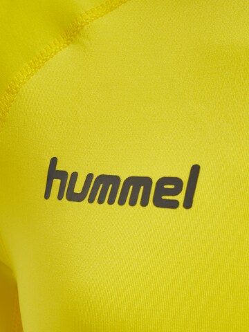 T-Shirt fonctionnel Hummel en jaune