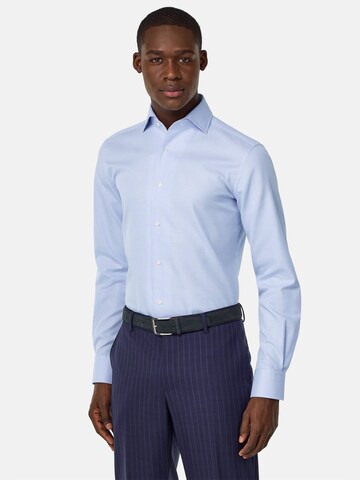 Coupe regular Chemise Boggi Milano en bleu : devant