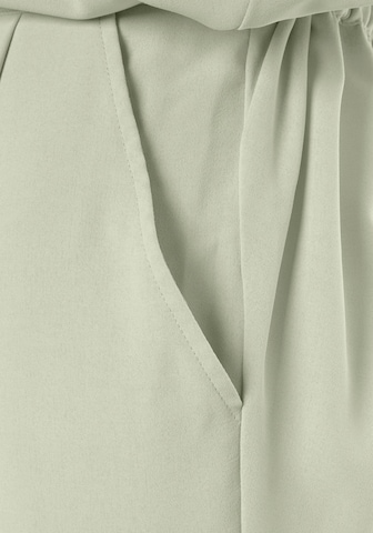 Tuta jumpsuit di LASCANA in verde
