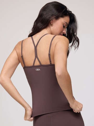 Top di Osia in marrone