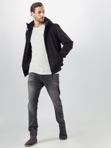 Iriedaily - Ajuste regular Chaqueta de invierno 'Nilas' en negro