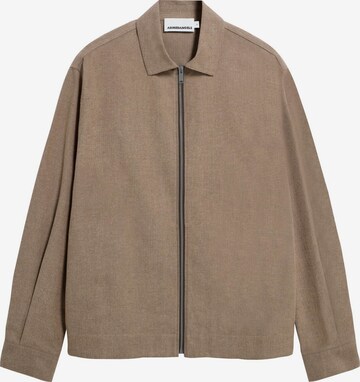 Veste mi-saison ARMEDANGELS en beige : devant