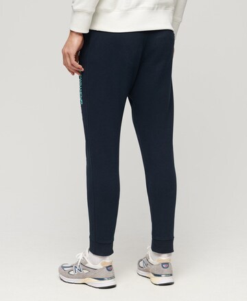 Superdry Tapered Sporthose in Blau