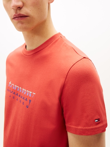 Tommy Jeans Μπλουζάκι σε κόκκινο