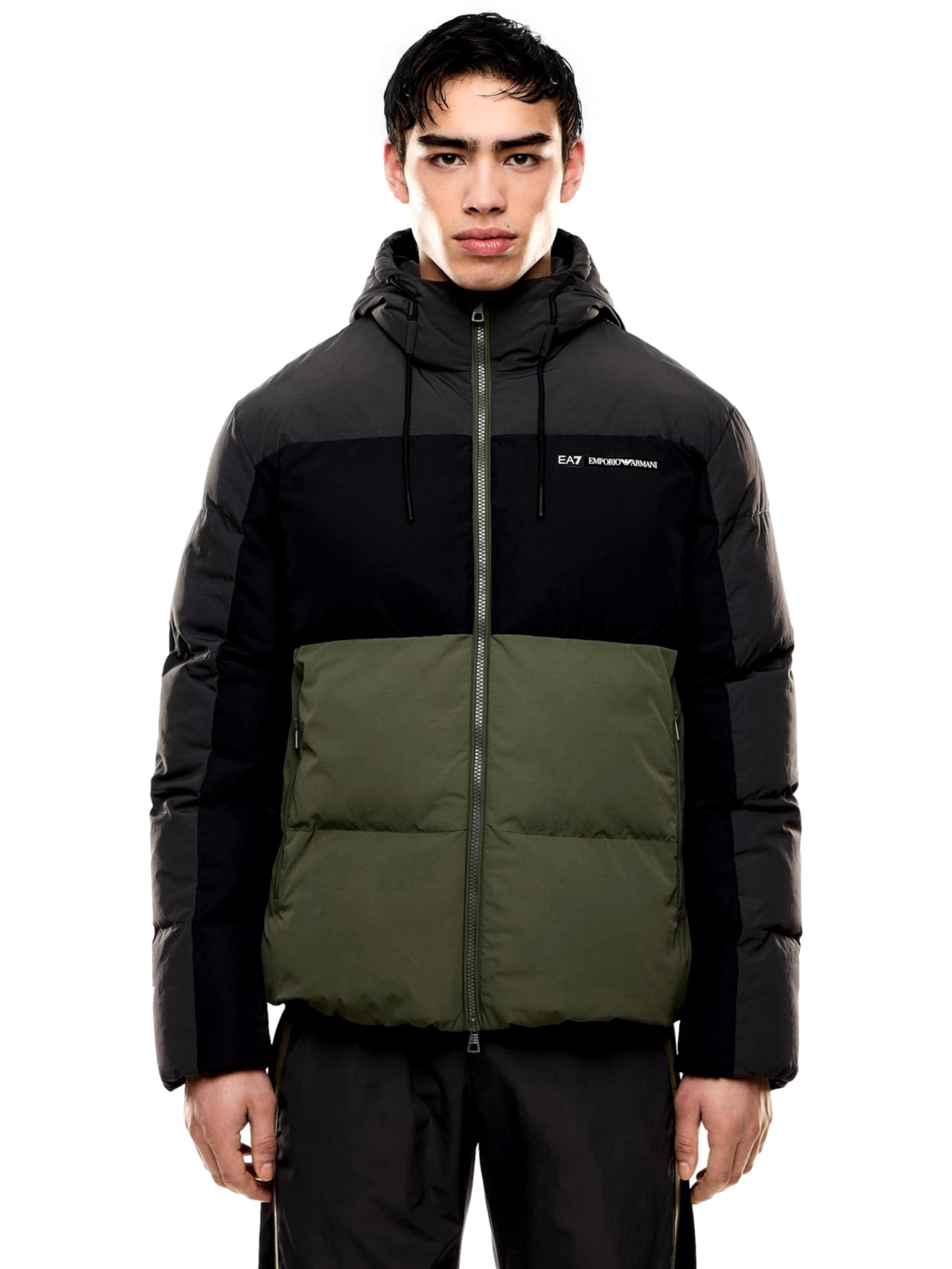 Giacca invernale di EA7 Emporio Armani in verde: frontale