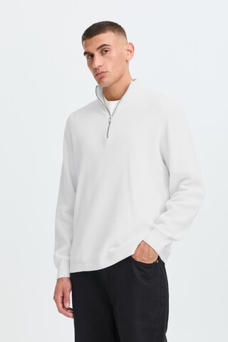 !Solid Sweater 'SDVian' in White: front