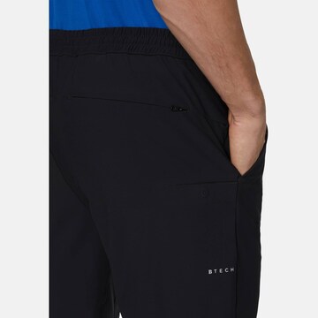 Boggi Milano Slimfit Shorts in Schwarz