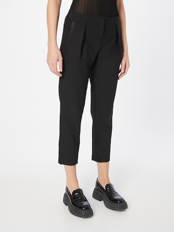 Regular Pantalon à pince River Island en noir : devant