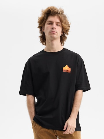 hydroponic - Camiseta 'Hydroponic Oversized Short-Sleeve Explorers Graphic T-Shirt' en negro: frente