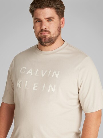 Calvin Klein Big & Tall Футболка в Бежевый