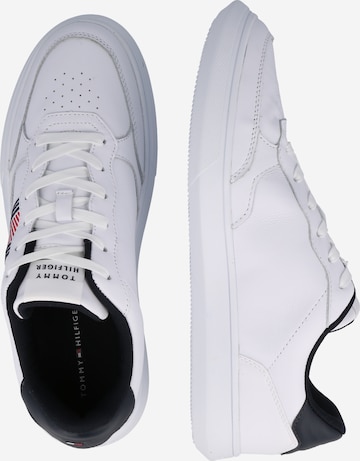 TOMMY HILFIGER Sneakers 'Essential' in White