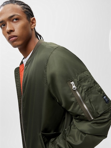 Pull&Bear Between-Season Jacket in Green