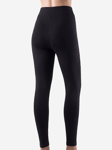 Leggings 'Gamaschen' di ÖTS in nero