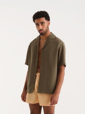 ABOUT YOU x Kevin Trapp Comfort fit Button Up Shirt 'Mika' in Green