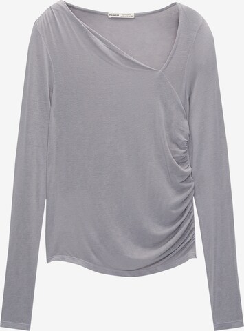 Pull&Bear Shirt in Grey: front