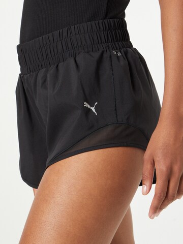 regular Pantaloni sportivi di PUMA in nero