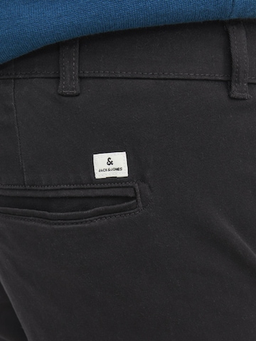 Jack & Jones Plus Liibuv Chino-püksid 'Marco Dave', värv must