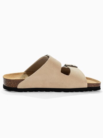 Saboți 'TRACY' de la Bayton pe bej