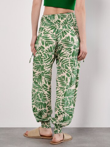 Loosefit Pantalon ' ' Apricot en vert