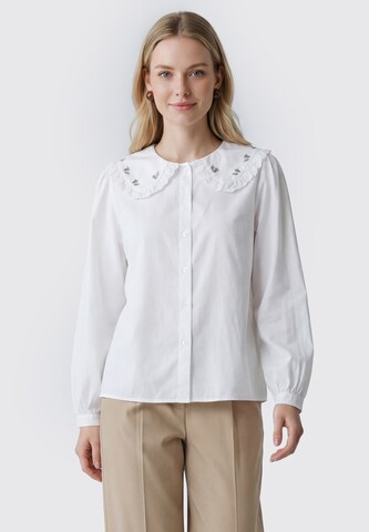 Usha - Blusa en blanco: frente