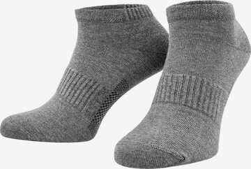 GIESSWEIN Ankle Socks in Grey
