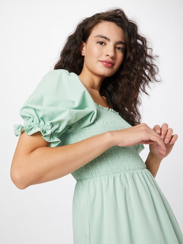 Robe Dorothy Perkins en vert