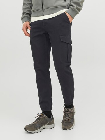 JACK & JONES Tapered Cargobroek 'MARCO DEAN' in Zwart: voorkant