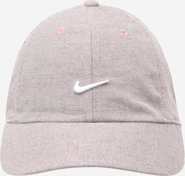 Șapcă de la Nike Sportswear pe roșu