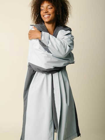 Peignoir long ' Nordic ' Copenhagen Cartel en gris : devant