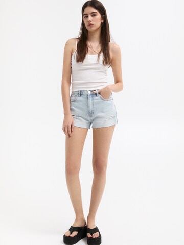 Pull&Bear Regular Shorts in Blau